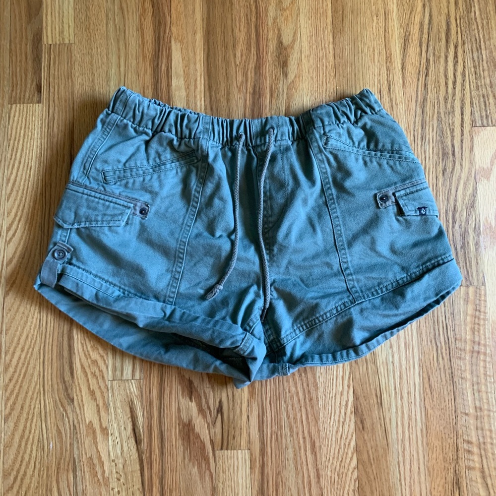 Volcom shorts
